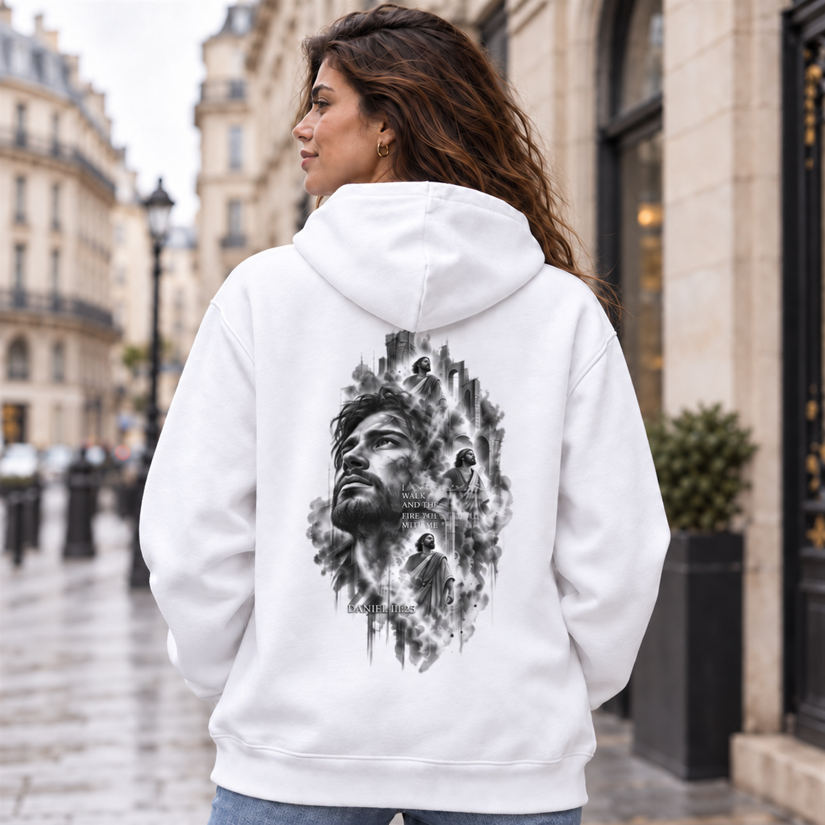 DER VIERTE IM FEUER – Unisex Bio-Hoodie mit Front- und Rückendruck | Daniel 3:25